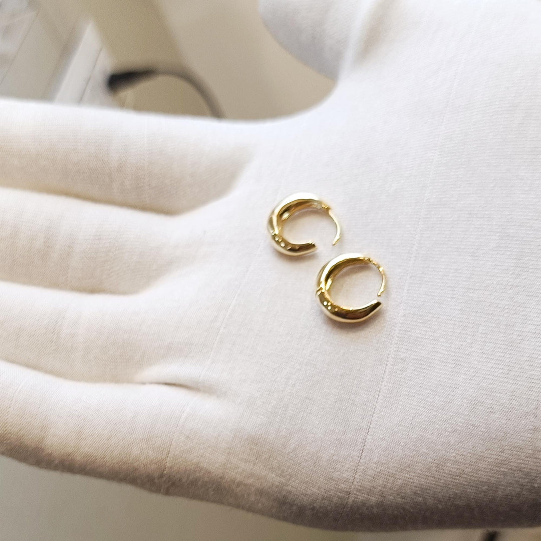 Round Hoop Thick Earring Basic Statement Earrings Round Gold Huggie Earring Chunky Hoop Earring Circle Loop Huggie Minimalist Gifts