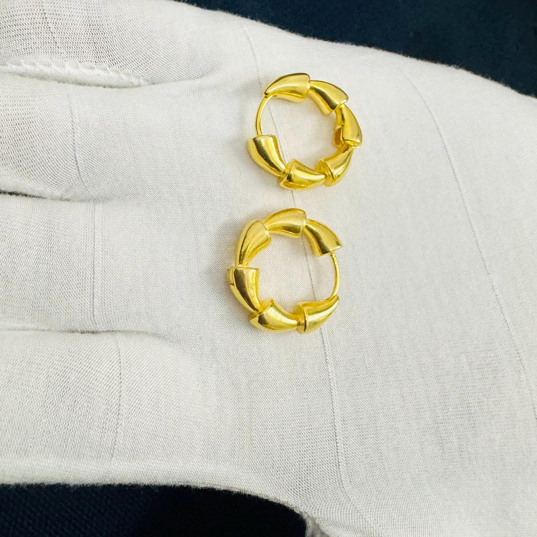 925 Silver Earring Dainty gold Huggie hoops, Big Hammered Gold Hoop Earring, Fashion Earlobe Earring,  Wear Piercing Earring, Hoop Earring