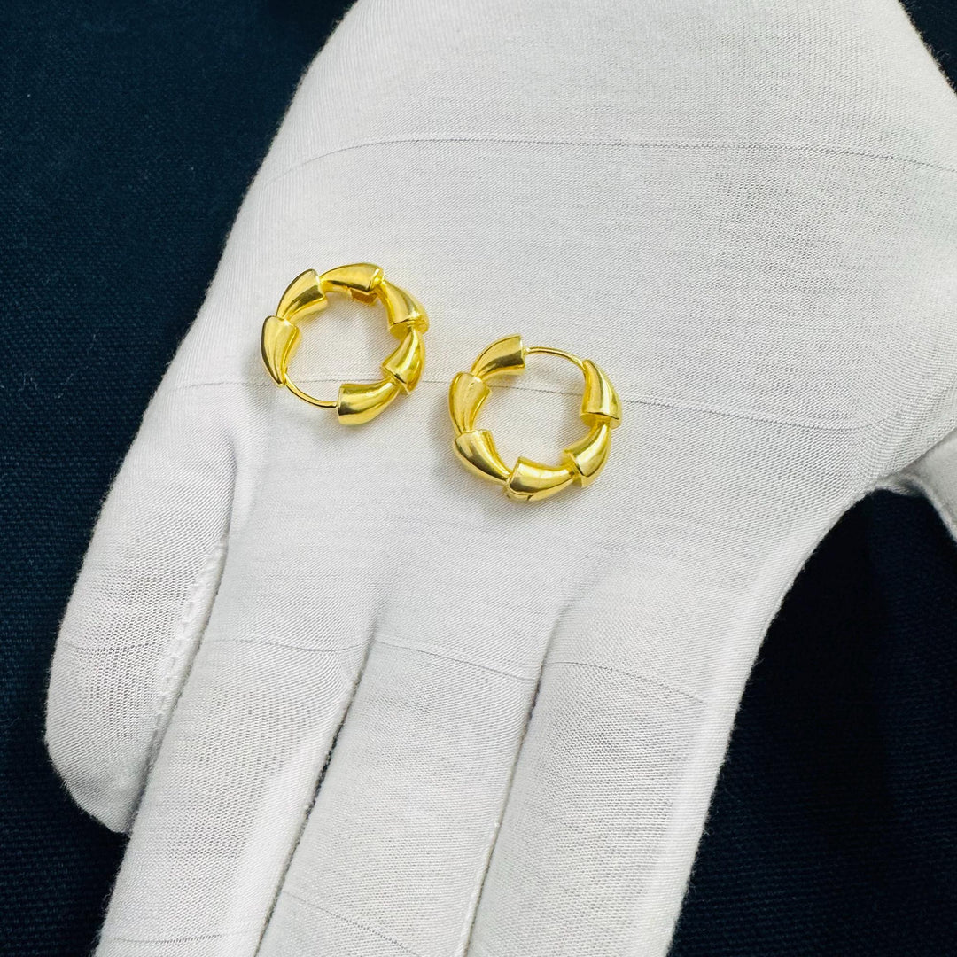 925 Silver Earring Dainty gold Huggie hoops, Big Hammered Gold Hoop Earring, Fashion Earlobe Earring,  Wear Piercing Earring, Hoop Earring