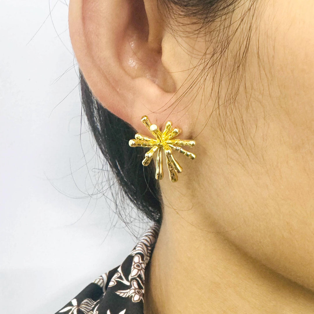14K Gold Plated Tiny CZ Star Shaped Stud Earring, Sparkle Star Stud Earrings, Celestial Helix Earlobe Earring, Conch Cartilage Stud Earring