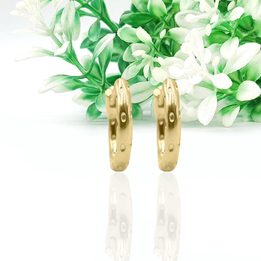 14K Gold Thin Gold Classic Hoop Earrings, Threader Hoop Earrings  Hammered or Smooth Earring, Thin Hoop Earring, Gold Heart Hoop Earrings