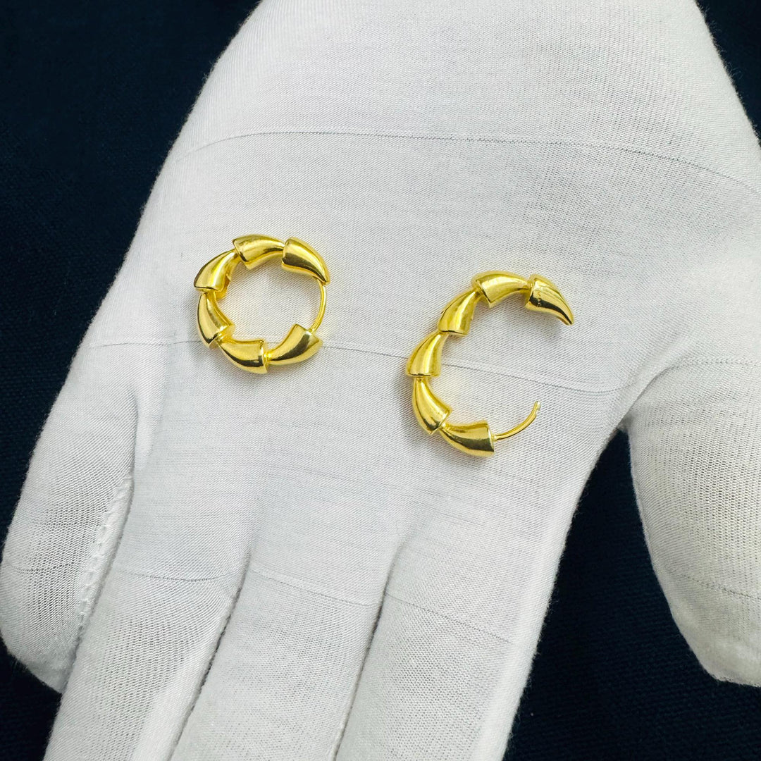 925 Silver Earring Dainty gold Huggie hoops, Big Hammered Gold Hoop Earring, Fashion Earlobe Earring,  Wear Piercing Earring, Hoop Earring