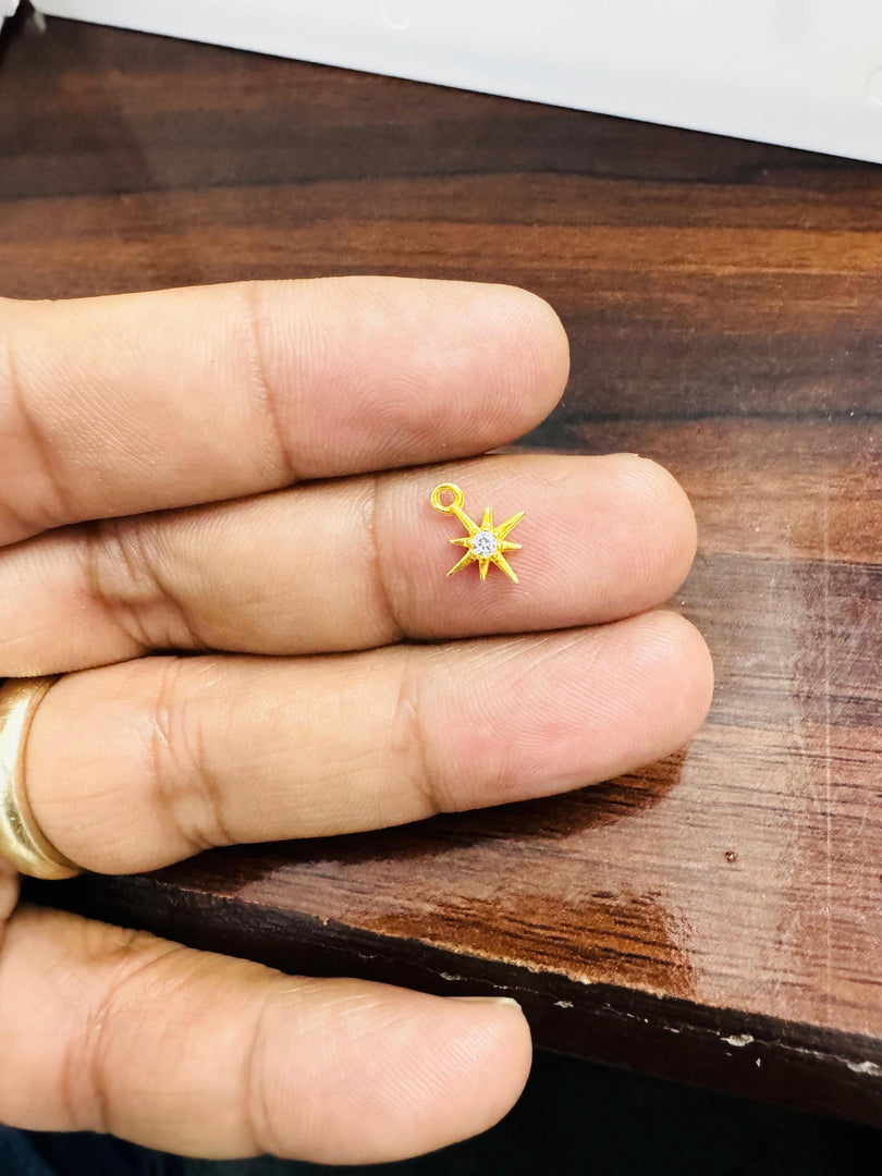 14K Gold North Star Pendant, Celestial Star Pendant, Star Signet Pendant, Small Star Pendent, Christmas Gift, Tiny Star Pendant
