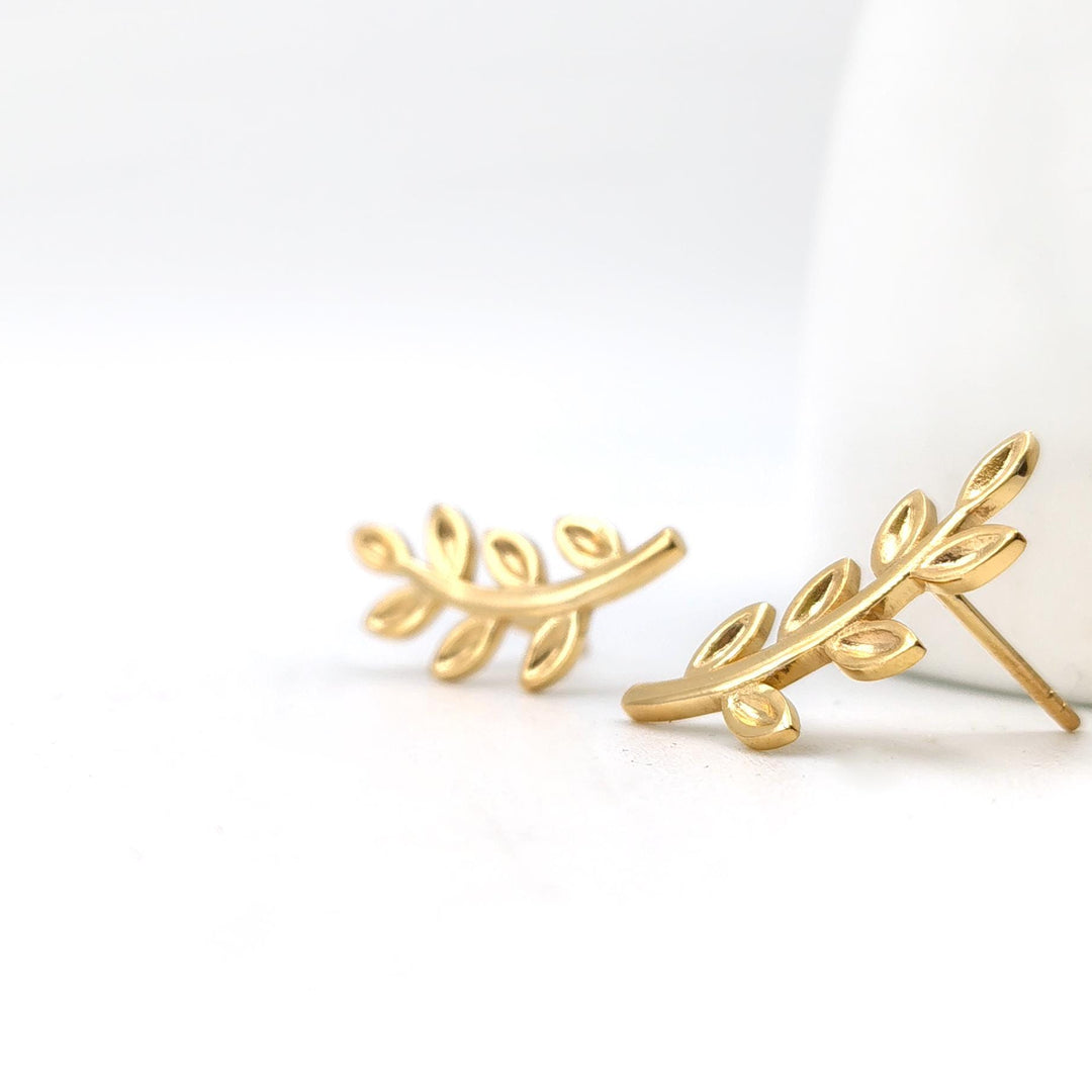 14K Solid Gold Leaf Branch Stud Earring Tiny leaf Stud earring Leaf Curved Flat Back Earring Earring Leaf Earring Dainty Leaf Stud Earring