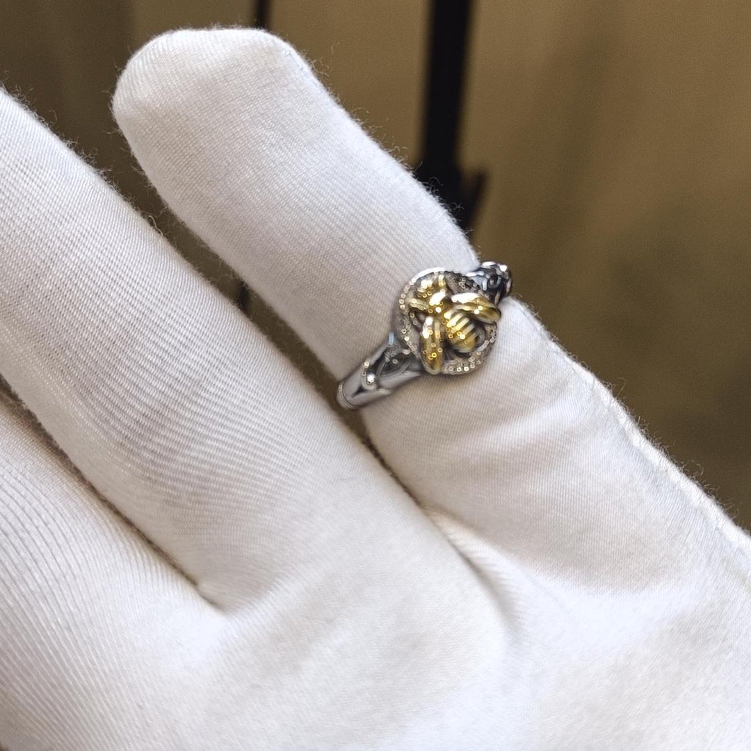 Tiny Bee Signet Ring, Dainty Signet Ring, Minimalist Ring, Gold Bee Ring, 925 Sterling Silver,