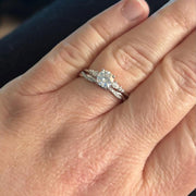 Vintage Moissanite Engagement Ring Set,Round cut Moissanite Ring,Diamond Cluster Ring,Rose Gold Bridal Ring,Twisted Wedding Band,Unique Ring